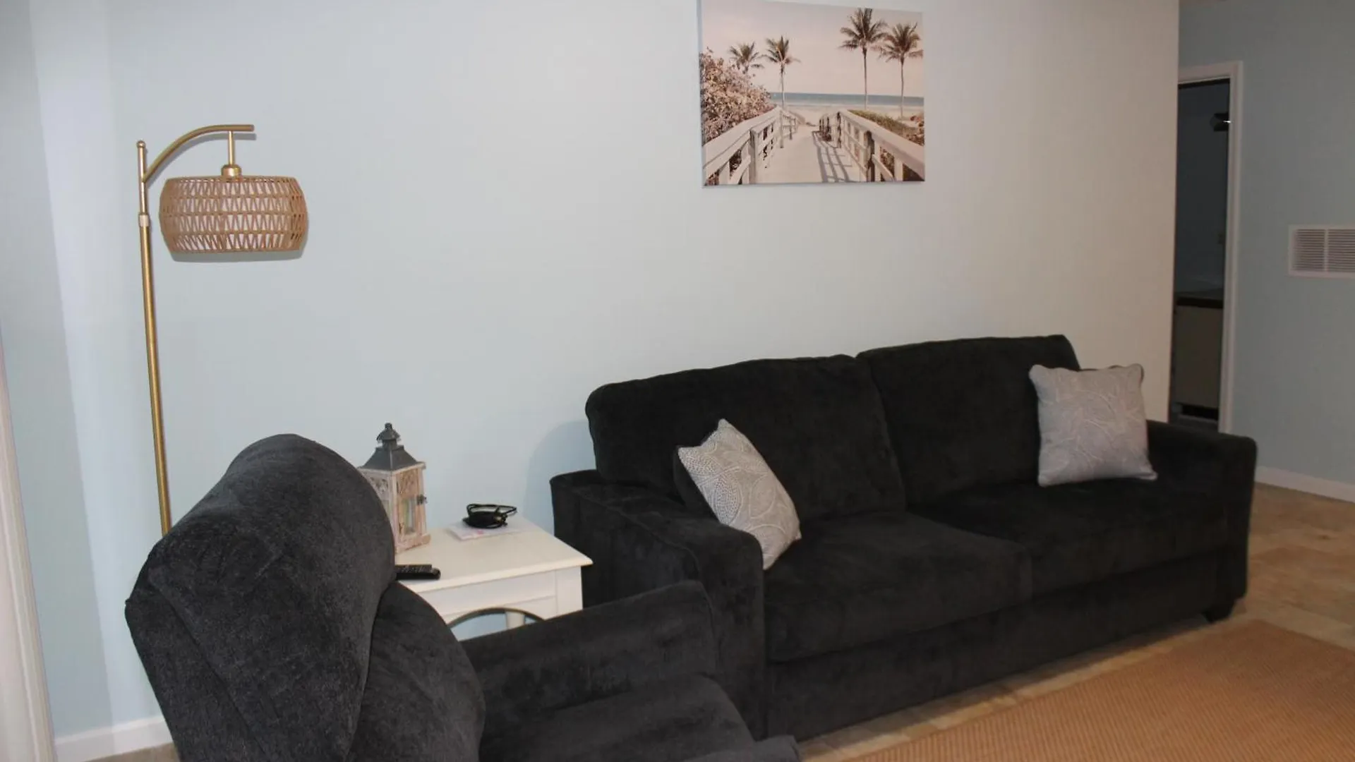 Cozy Home Walking Distance From Beach With Private Patio Ocean City United States