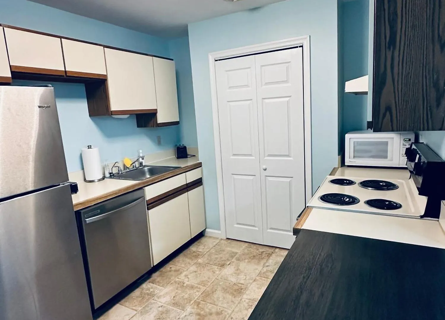 Cozy Home Walking Distance From Beach With Private Patio Ocean City Apartment