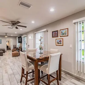Town 'n' Country Cozy Corner, Your Florida Fun Hub , Tampa United States